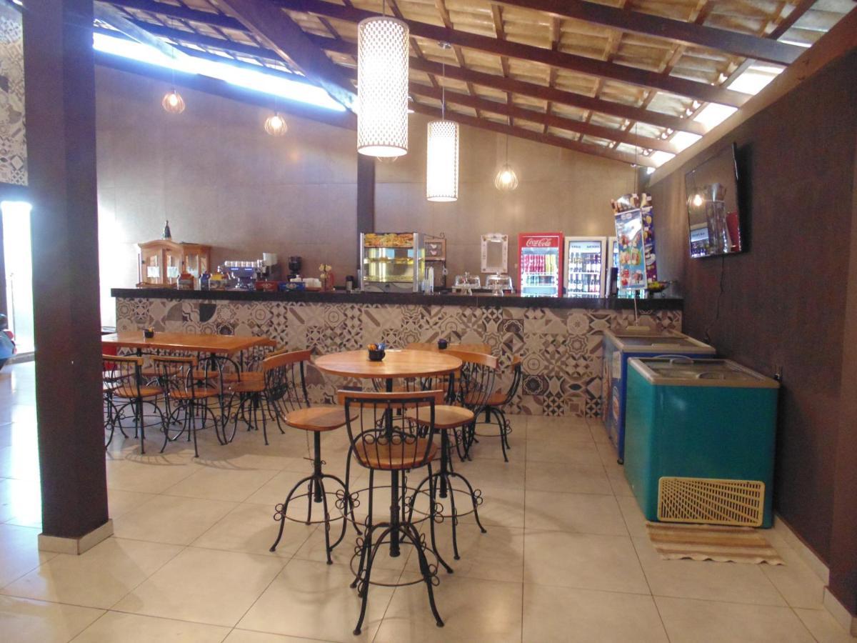 Pousada California Hotel Capitólio Екстериор снимка